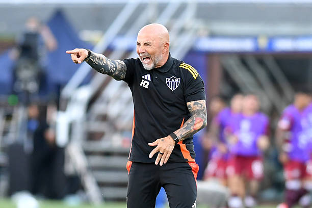 ASUNCION, PARAGUAY - NOVEMBER 22: Jorge Sampaoli, Head Coach of Atletico Mineiro reacts during the 2025 Copa CONMEBOL Sudamericana final between Lanus and Atletico Mineiro at Estadio Defensores del Chaco on November 22, 2025 in Asuncion, Paraguay.