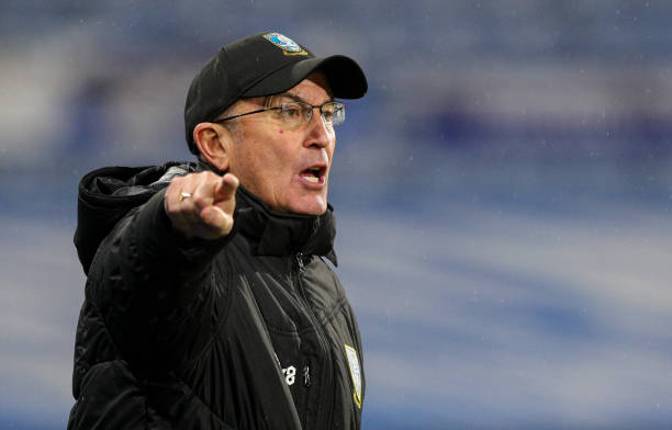 HUDDERSFIELD, ENGLAND - DECEMBER 08: Sheffield Wednesday manager Tony Pulis shouts instructions to his team from the technical area during the Sky Bet Championship match between Huddersfield Town and Sheffield Wednesday at John Smith's Stadium on December 8, 2020 in Huddersfield, England.
