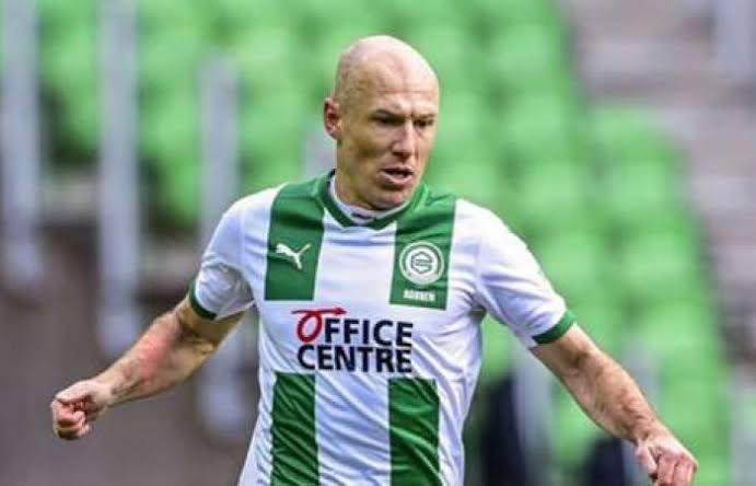 Arjen Robben retires