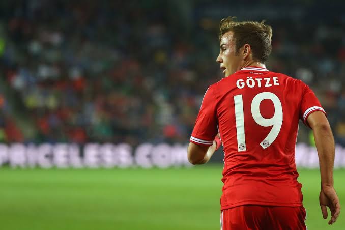Mario Götze football players who wore number 19
