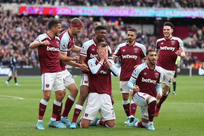 West Ham United play in claret and blue