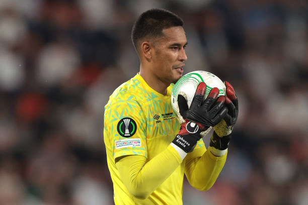 Alphonse Areola best backup goalkeepers in football PRAGUE, CZECH REPUBLIC - JUNE 07: Alphonse Areola of West Ham United reacts during the UEFA Europa Conference League 2022/23 final match between ACF Fiorentina and West Ham United FC at Eden Arena on June 07, 2023 in Prague, Czech Republic.