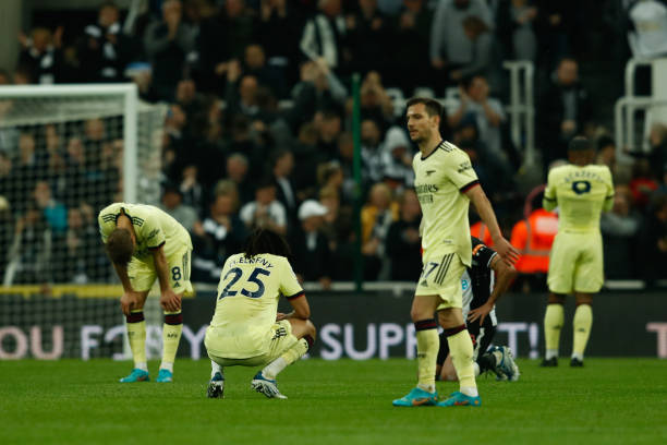 Arsenal players appear dejected after the Premier League match between Newcastle United and Arsenal at St. James's Park, Newcastle on Monday 16th May 2022.  (Photo by Will Matthews/MI News/NurPhoto via Getty Images)