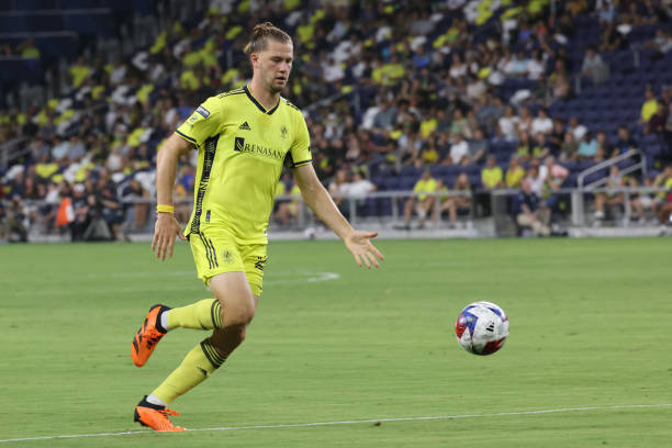 Walker Zimmerman NASHVILLE, TN - JULY 23: Nashville SC defender Walker Zimmerman (25) collects a ball during a Leagues Cup match between Nashville SC and Colorado Rapids, July 23, 2023 at GEODIS Park in Nashville, Tennessee.