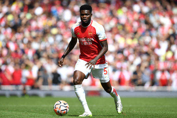 Thomas Partey best defensive midfielders in the world 2023 LONDON, ENGLAND - AUGUST 12: Thomas Partey of Arsenal runs with the ball during the Premier League match between Arsenal FC and Nottingham Forest at Emirates Stadium on August 12, 2023 in London, England