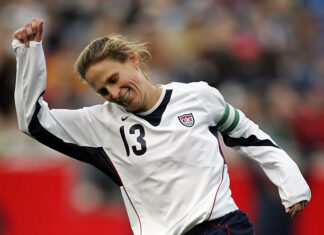 Kristine Lilly most caps in soccer