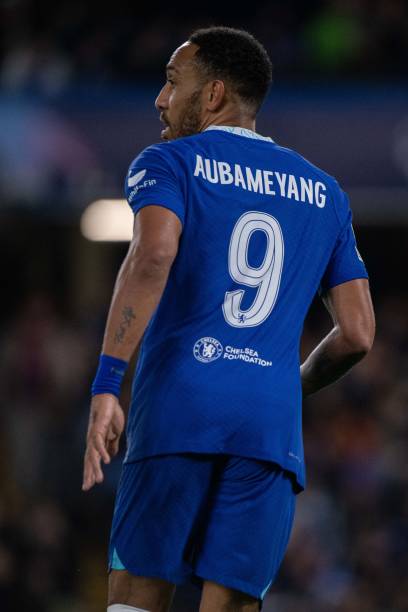 Pierre Emerick Aubameyang Soccer Players Who Wear Number 9