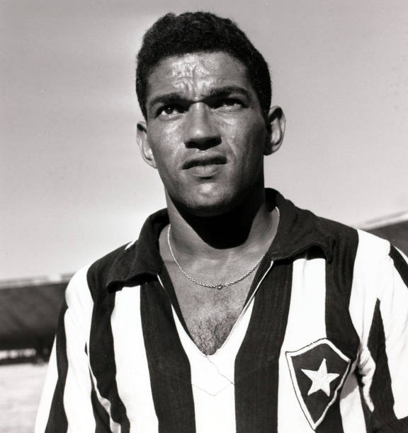 Garrincha best soccer players of all time