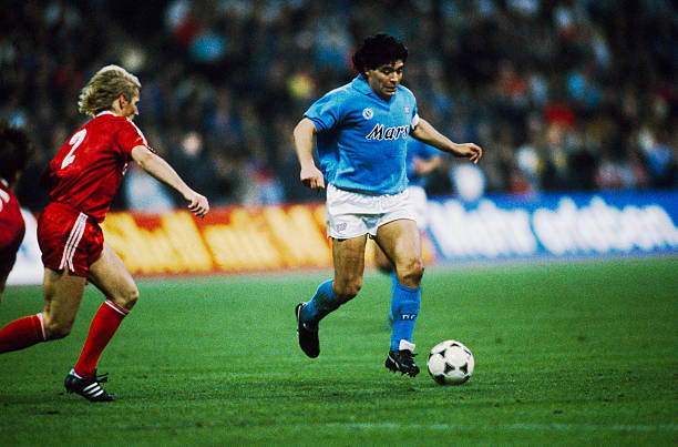 Diego Maradona best ever dribblers in football history 