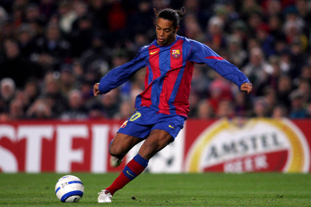 Ronaldinho best free-kick takers in football history