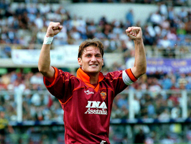 Francesco Totti youngest captains in soccer history 