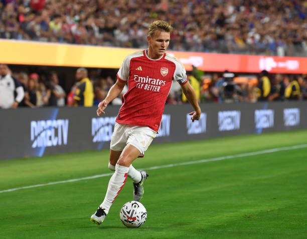 Martin Odegaard best football players with the best vision INGLEWOOD, CALIFORNIA - JULY 26: Martin Odegaard of Arsenal during the pre season match between Arsenal and FC Barcelona at SoFi Stadium on July 26, 2023 in Inglewood, California. 