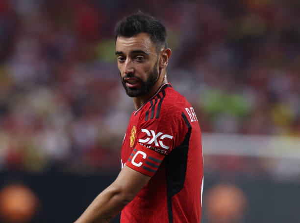 Bruno Fernandes football players with the best vision LAS VEGAS, NEVADA - JULY 30: Bruno Fernandes of Manchester United in action during the pre-season friendly match between Manchester United and Borussia Dortmund at Allegiant Stadium on July 30, 2023 in Las Vegas, Nevada.