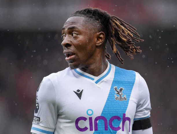 Eberechi Eze Soccer Players dreads MANCHESTER, ENGLAND - SEPTEMBER 30: Eberechi Eze of Crystal Palace during the Premier League match between Manchester United and Crystal Palace at Old Trafford on September 30, 2023 in Manchester, England.