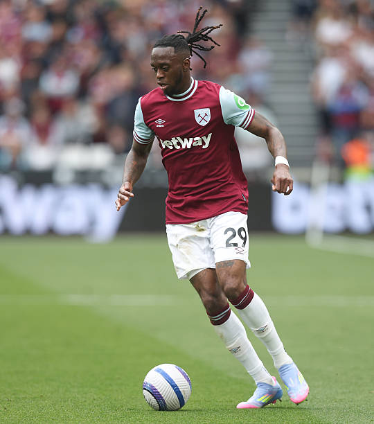 LONDON, ENGLAND - MAY 18: West Ham United's Aaron Wan-Bissaka during the Premier League match between West Ham United FC and Nottingham Forest FC at London Stadium on May 18, 2025 in London, England. 