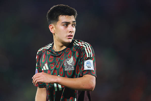  Gilberto Mora YOUNGEST PLAYER AT THE 2026 WORLD CUP VALPARAISO, CHILE - OCTOBER 07: Gilberto Mora of Mexico looks on during the FIFA U-20 World Cup Chile 2025 Round of 16 match between Chile and Mexico at Estadio Elías Figueroa Brander on October 07, 2025 in Valparaiso, Chile.