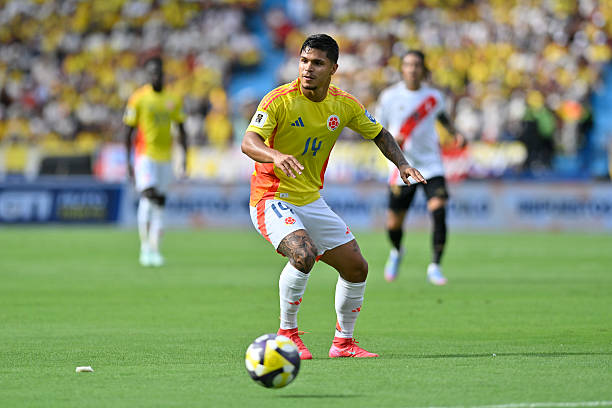 BARRANQUILLA, COLOMBIA - JUNE 06: Cucho Hernandez of Colombia controls the ball during the FIFA World Cup 2026 South American Qualifier match between Colombia and Peru at Roberto Melendez Metropolitan Stadium on June 06, 2025 in Barranquilla, Colombia.