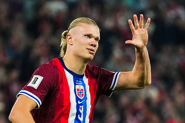 Norway's forward #09 Erling Braut Haland gestures during the 2026 World Cup qualifiers Europe zone group I football match between Norway and Moldova on September 9, 2025 in Oslo, Norway.