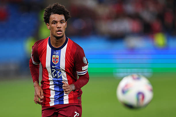 OSLO, NORWAY - OCTOBER 11: Oscar Bobb of Norway during the FIFA World Cup 2026 qualifier match between Norway and Israel at Ullevaal Stadion on October 11, 2025 in Oslo, Norway.