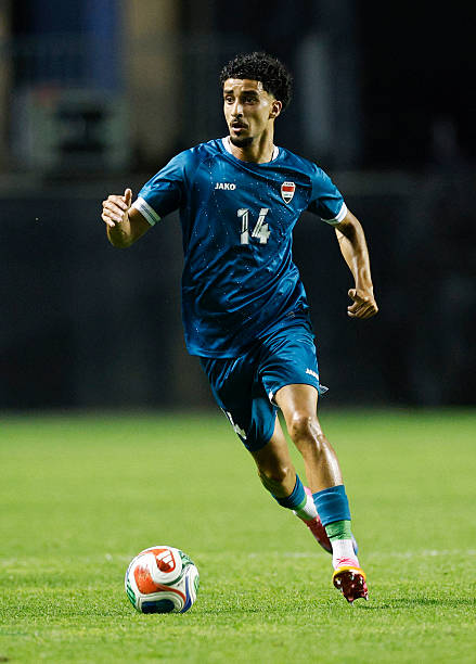 Iraq's midfielder #14 Zidane Iqbal controls the ball during the international friendly football match between Iraq and Venezuela at SeatGeek Stadium in Bridgeview, Illinois on June 9, 2026.