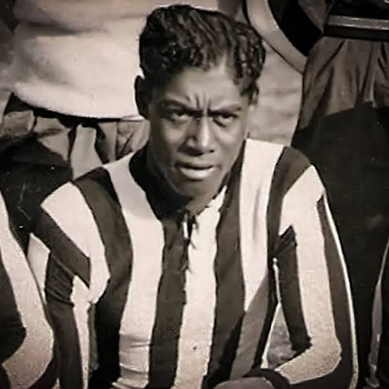 Alejandro de los Santos Argentine black soccer player