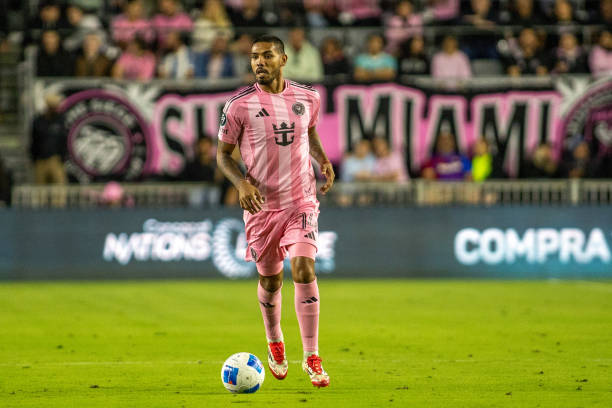 FORT LAUDERDALE, FLORIDA - MARCH 06: Hector Martinez #14 of Inter Miami CF moves forward during the first leg of a 2025 Concacaf Champions Cup match at Chase Stadium on March 6, 2025 in Fort Lauderdale, Florida.